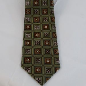 JOS. A. BANK Signature Gold Series 100% Silk Tie